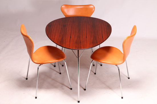 by Kaare Klint, Sideboard in rosewood,Pk 71 nesting tables by