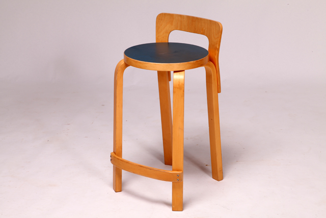 High chair K65 by Alvar Aalto