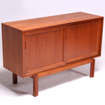 Cabinet with sliding doors