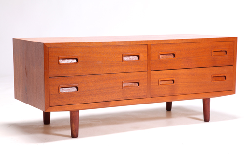 Chest of drawers by Poul Hundevad