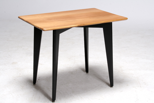 Triva small table by Bengt Ruda