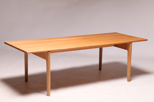 Coffee table model AT-15 by Hans J. Wegner