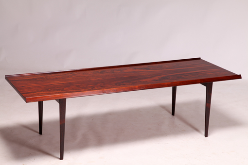 Coffee table in rosewood