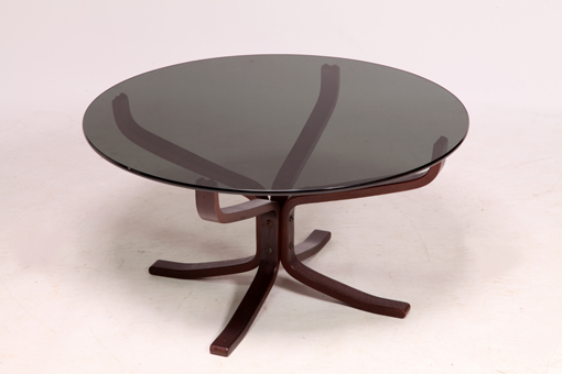 Falcon table by Sigurd Resell