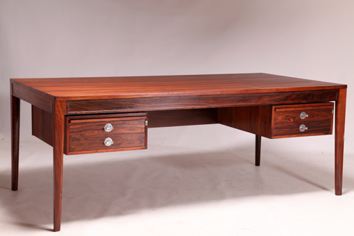 Diplomat Free-standing desk in rosewood by Finn Juhl