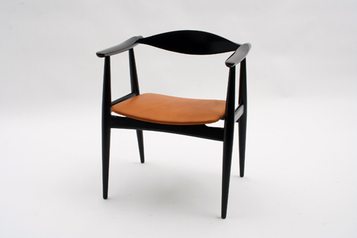 CH35 by Hans J. Wegner