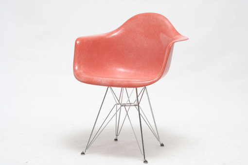 Eames Armshell chair w/eiffel base