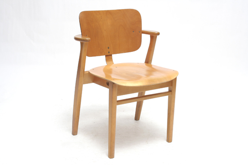 Domus stacking chair