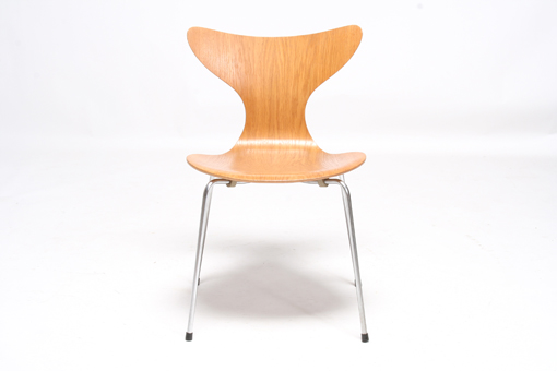 AJ 3108 chair by Arne Jacobsen