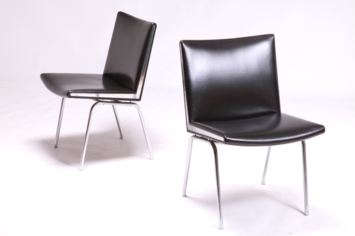 AP39 Airport dining chairs by  Hans J. Wegner