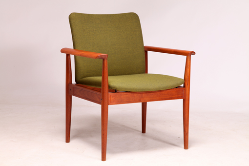 Diplomat chair by Finn Juhl