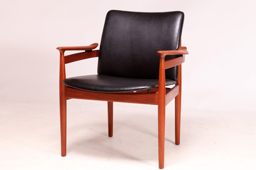 Model192 armchair by Finn Juhl