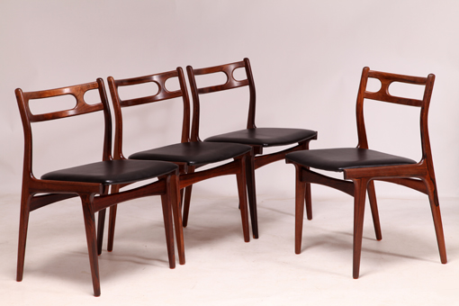 Dining chairs in rosewood by Johannes Andersen