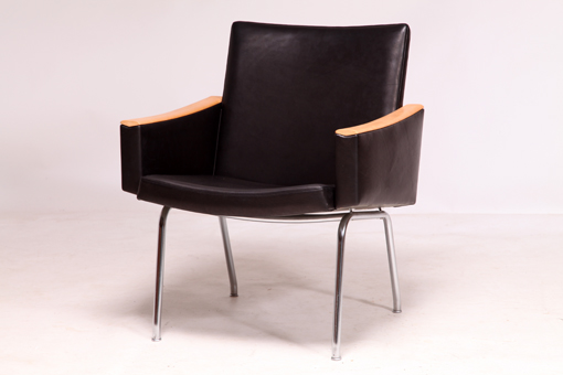 AP58 airport chair by Hans J. Wegner