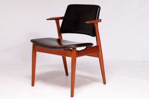 Armchair by Arne Vodder