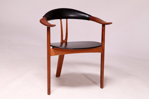 Model 308 armchair by Arne Hovmand-Olsen