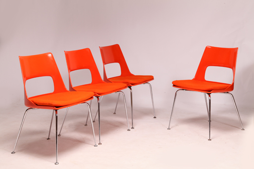 Model KK1 fiber glass chairs by Kay Kørbing
