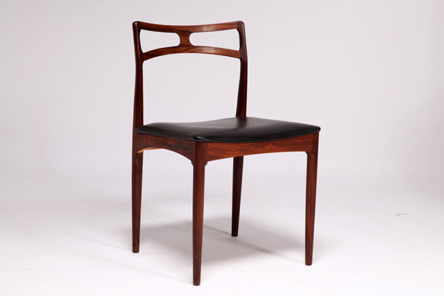 Model 94 dining chair in rosewood by Johannes Andersen