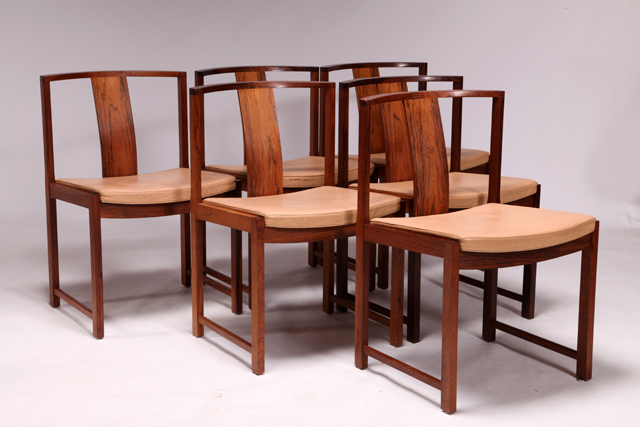Model 700 dining chair in rosewood by Steen Eiler Rasmussen