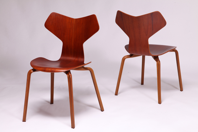 Model 4130 Grand Prix Chairs in teak (early edition) by Arne Jacobsen