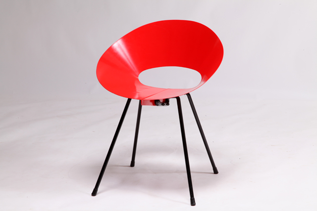 Model132 metal chair by Donald Knorr