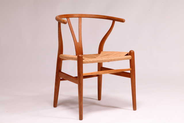 CH24 Y-chair in oak by Hans J. Wegner