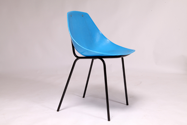 Coquillage dining chair by Pierre Guariche
