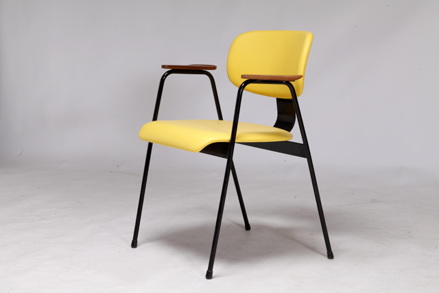 F1 desk chair by Willy Van Der Meeren