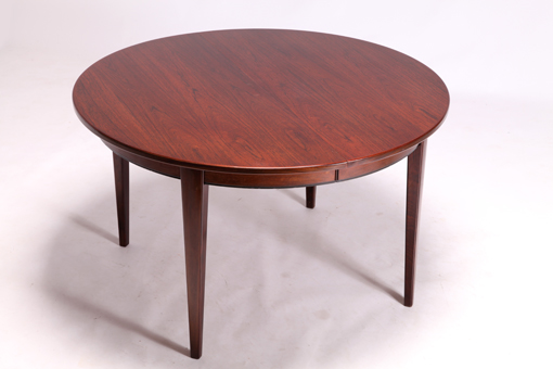 Model 55 Dining table with 2 extra leaves by Omann Junior
