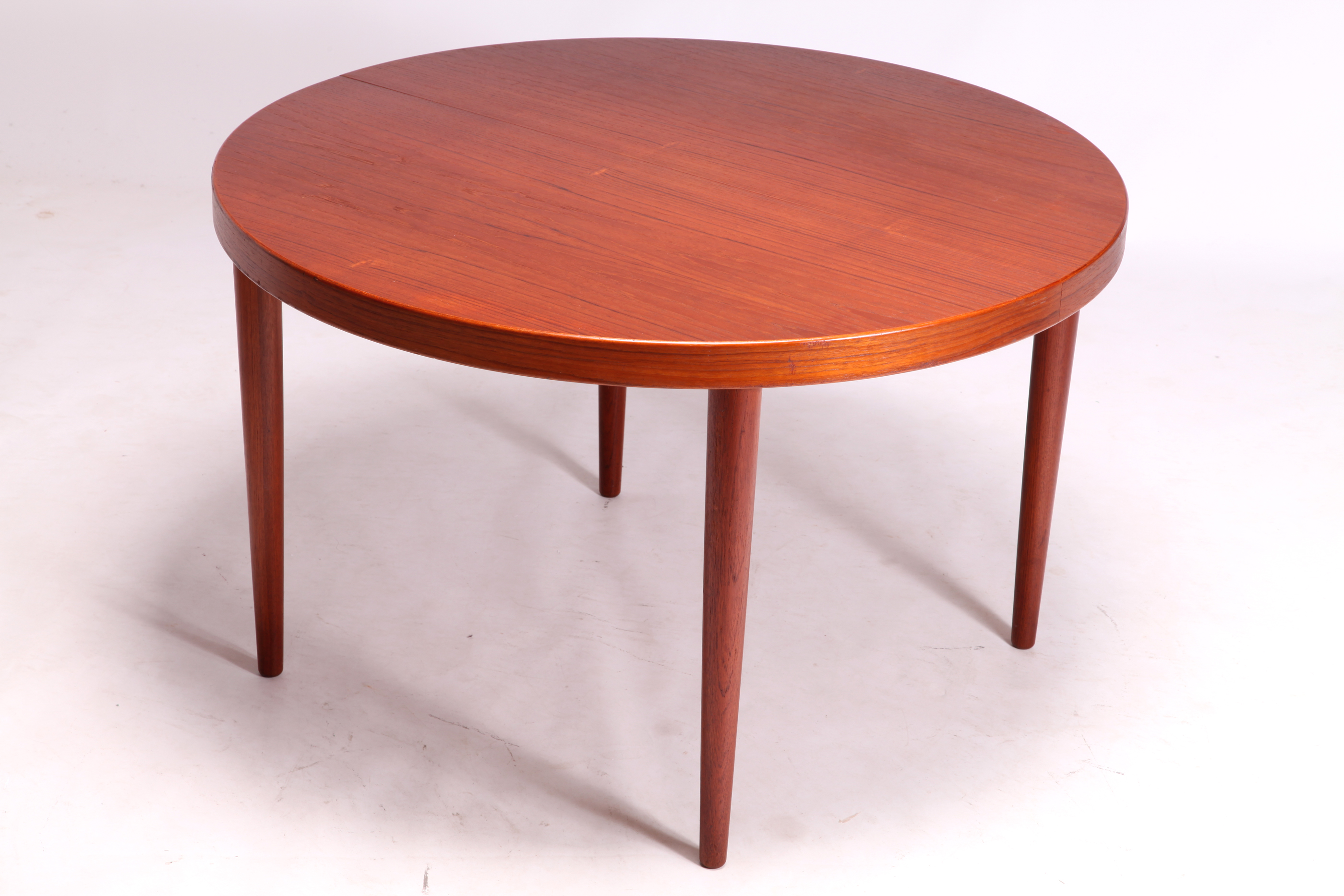 Dining table Kai Kristiansen カイ・クリスチャンセン Swanky Systems