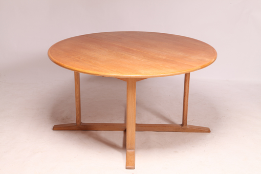 Dining table model KP122 by Kurt Østervig