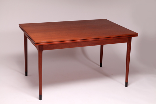 Model 12 extending dining table by Niels Ole Møller