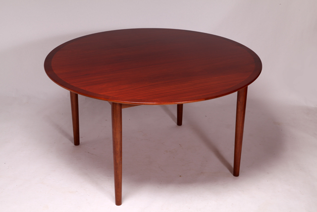 Dining table in mahogany by Grete Jalk