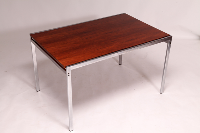 TU30 dining table in rosewood by Cees Braakman