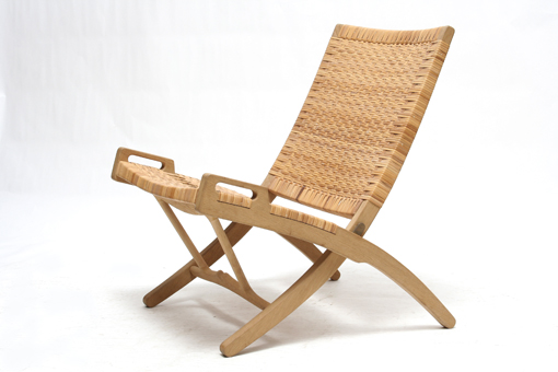 Folding chair  by Hans J. Wegner