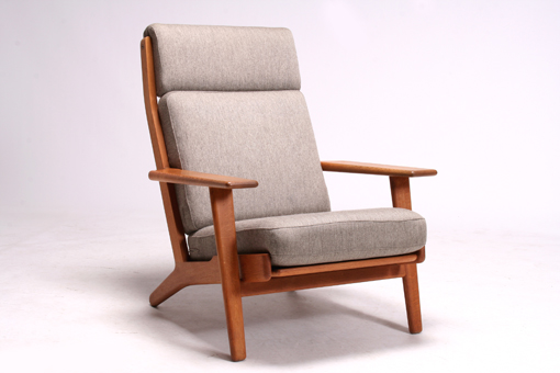 GE290 by Hans J. Wegner