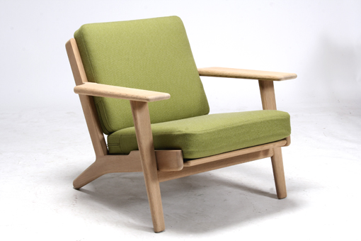 GE290 by Hans J. Wegner