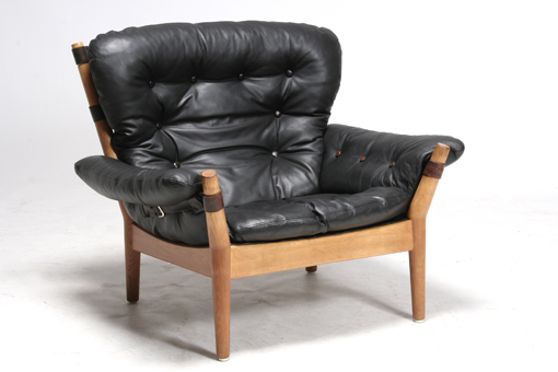 Easy chair Model 4521 by John Mortensen