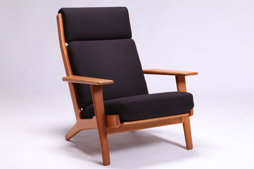 GE290 by Hans J. Wegner