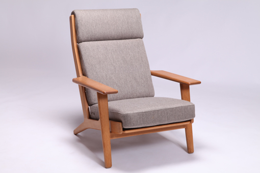 GE290 by Hans J. Wegner