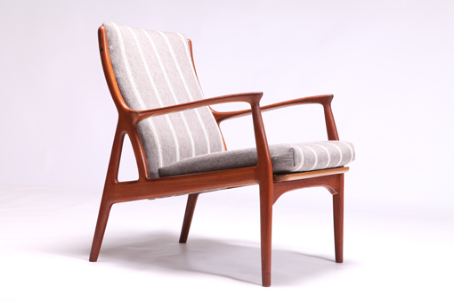 Model 70 lounge chair by Horsnaes