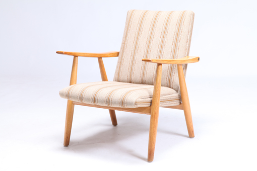 GE260 by Hans J. Wegner