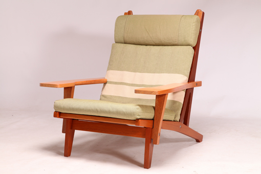 GE375 in teak by Hans J. Wegner