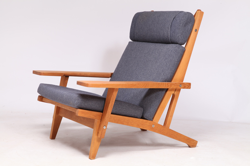 GE375 by Hans J. Wegner