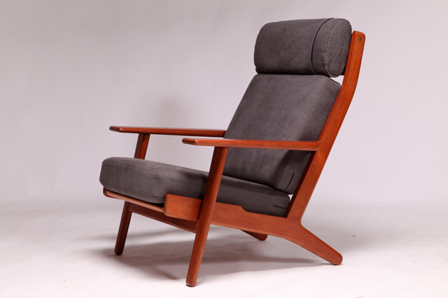 GE290 in teak by Hans J. Wegner