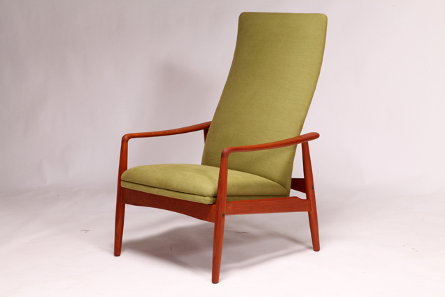 Reclining lounge chair by Søren Ladefoged