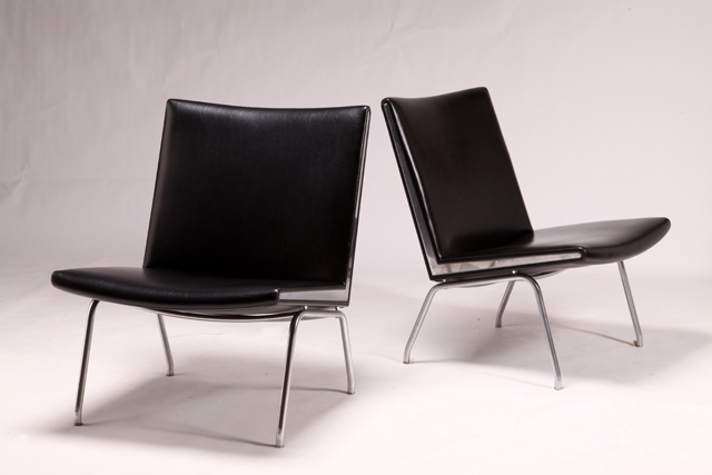 Model AP40 Kastrup Airport lounge chairs by Hans J. Wegner