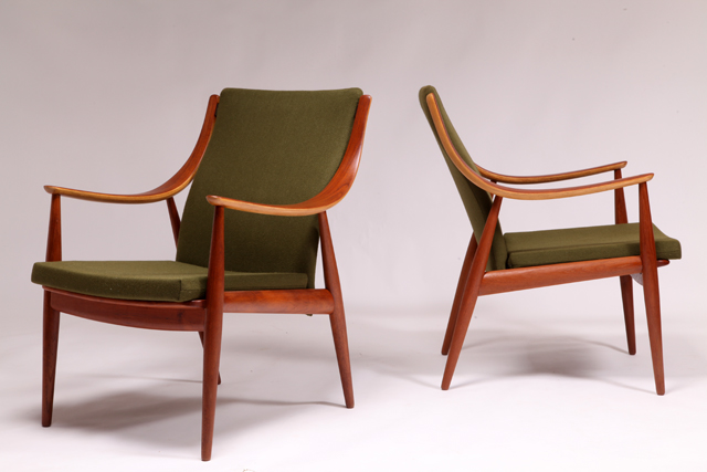 Model FD146 lounge chair by Peter Hvidt & Orla Mølgaard-Nielsen
