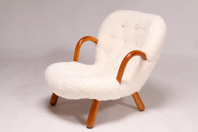 Clam chair by Philip Arctander