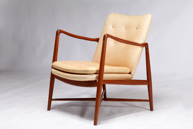 BO59 fireplace chair in teak by Finn Juhl